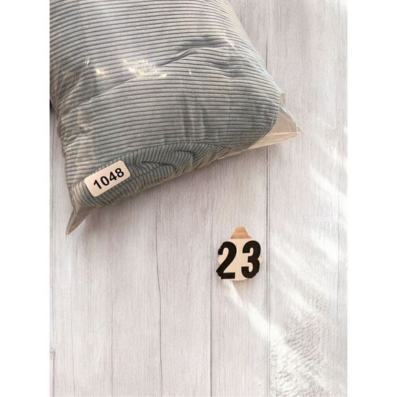 Wild Fable by Target Woman Light Blue Corduroy Puffer Bomber Jacket Coat Size L - Picture 12 of 12